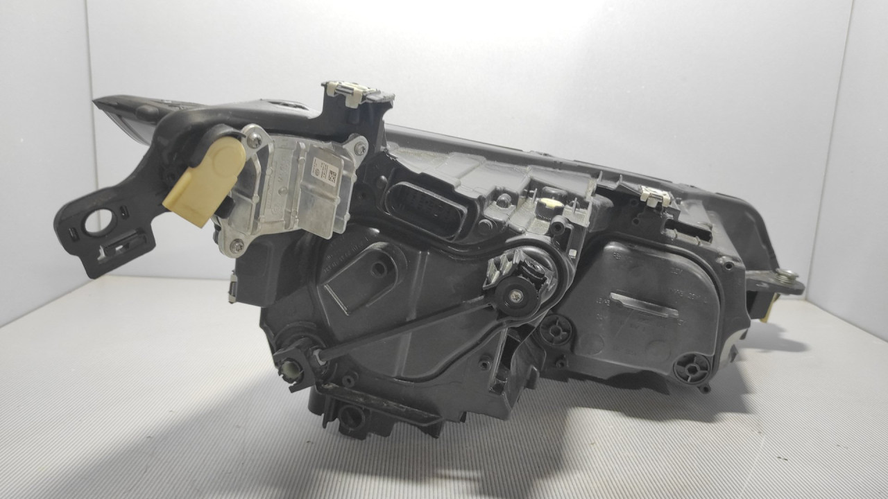 DIJELOVI FAR VW GOLF 8 > 19- 5H1941059