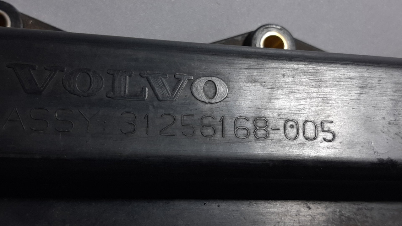 DIJELOVI DEKLO VOLVO V70 > 08-11 31256168