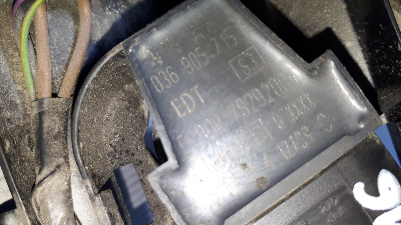 DIJELOVI BOMBINA VW GOLF 6 > 08-12 036905715F