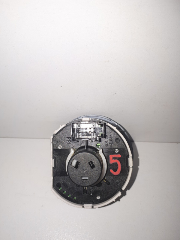 PREKIDACI SVJETLA SKODA OCTAVIA > 04-08 1Z0941431C