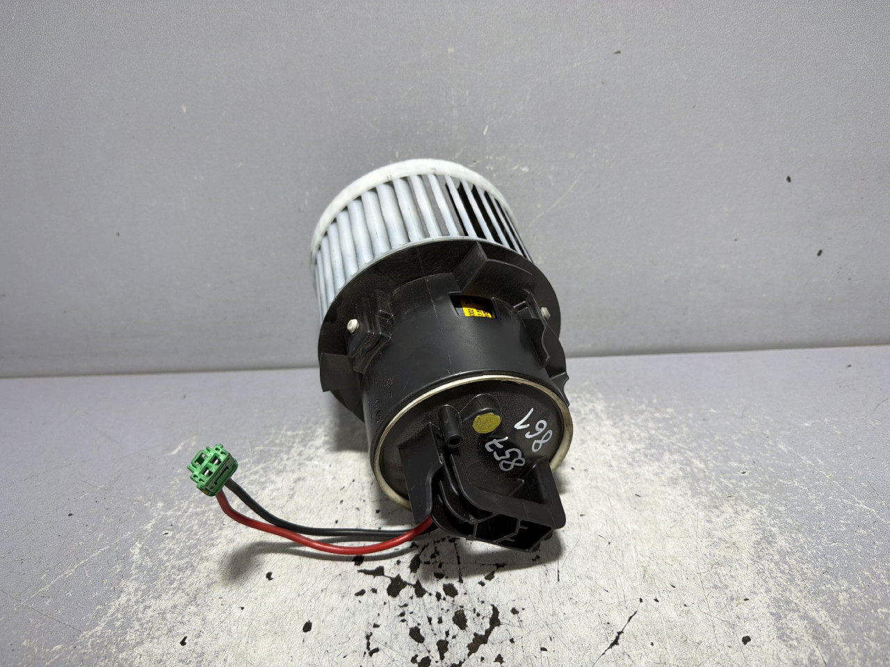 DIJELOVI VENTILATOR KABINE PEUGEOT 308 > 17-21 1.5 DB271001