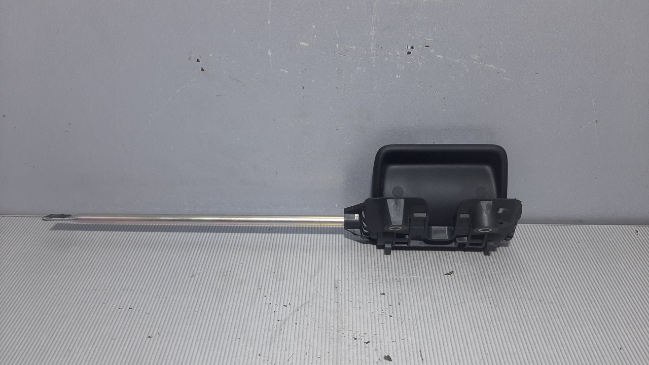 UNUTRASNJA RUCKA VRATA VW CADDY > 10-15 7H0843641D