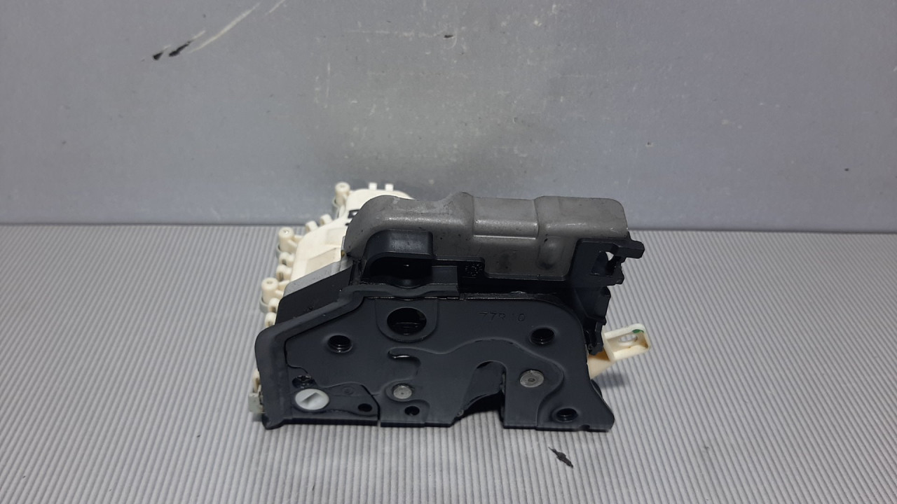 BRAVA VRATA AUDI A4 (B8) > 12-15 8K0839016C
