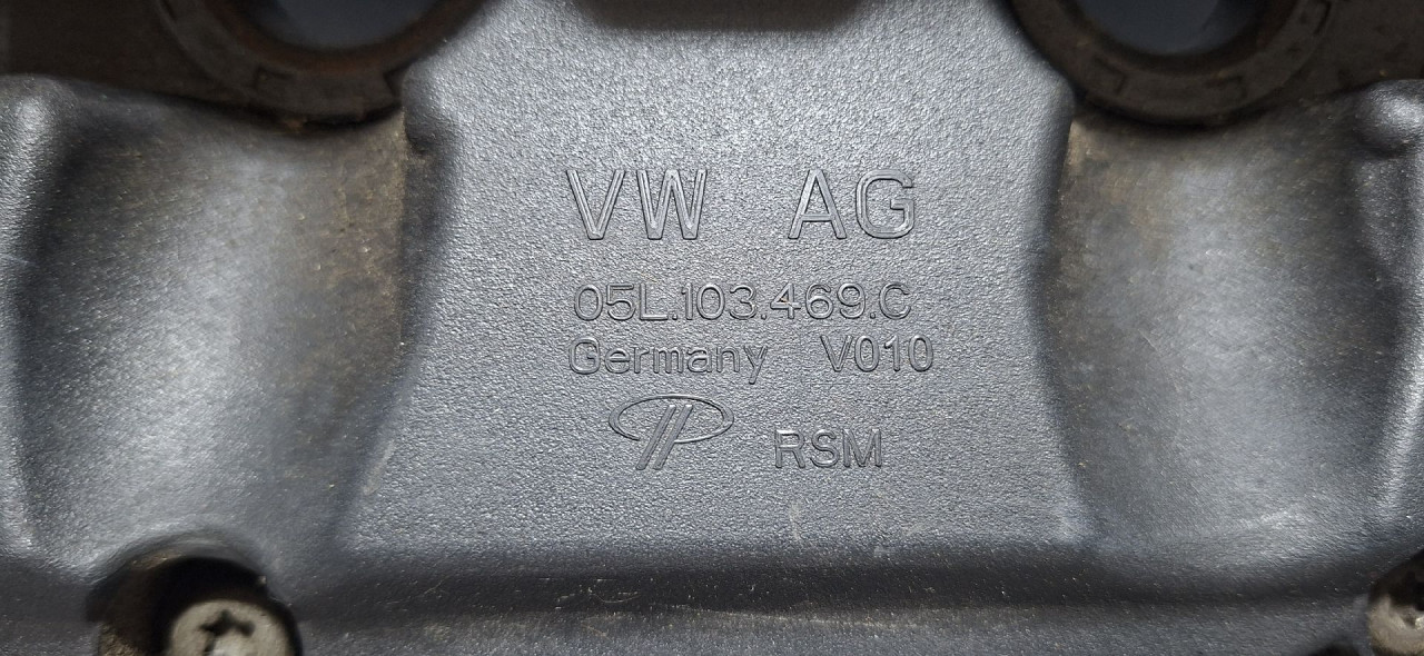 DIJELOVI DEKLO AUDI A6 4K > 18- 2.0 05L103469C