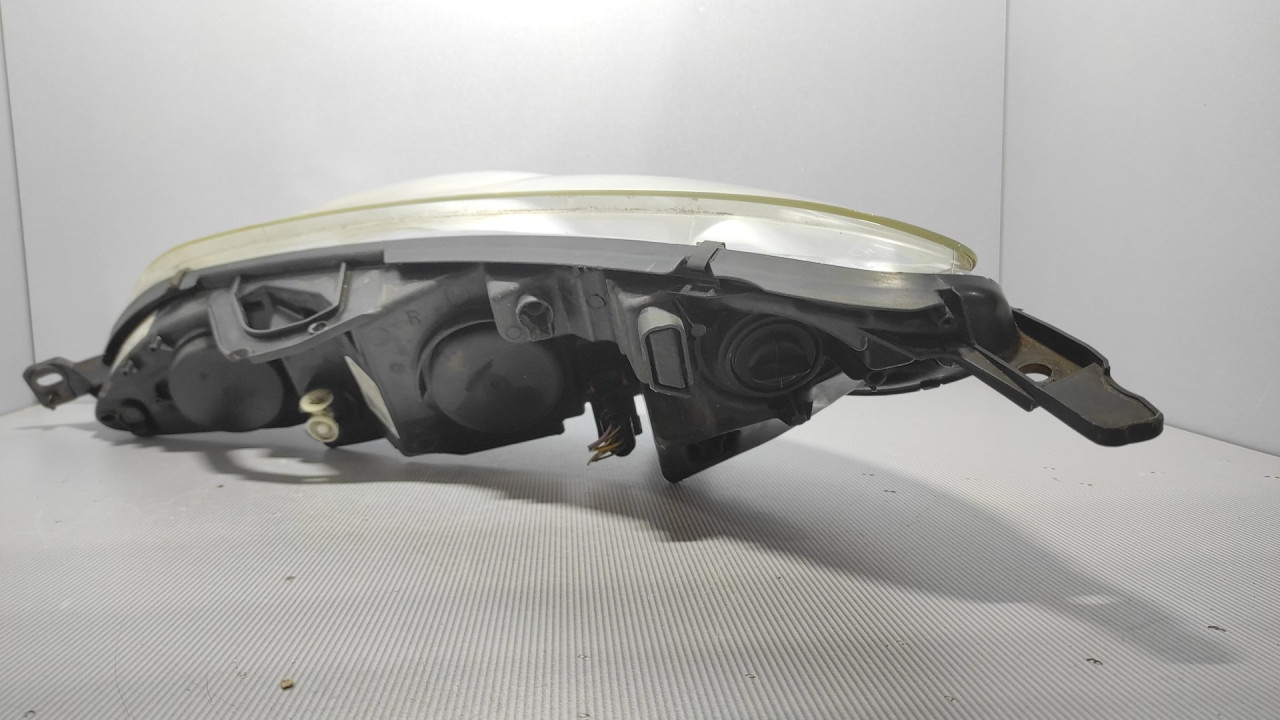 DIJELOVI FAR PEUGEOT 407 > 04-07 9656668780