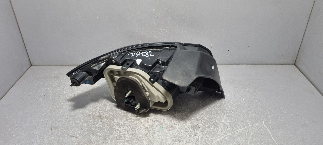 DIJELOVI STOP SVJETLO PEUGEOT 208 > 19- 9823216580