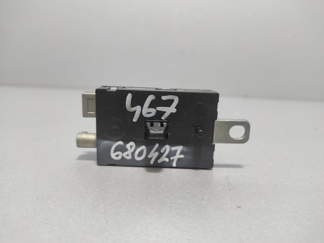 DIJELOVI ANTENA VOLVO S60/V60 > 14- 7CP118C847CA