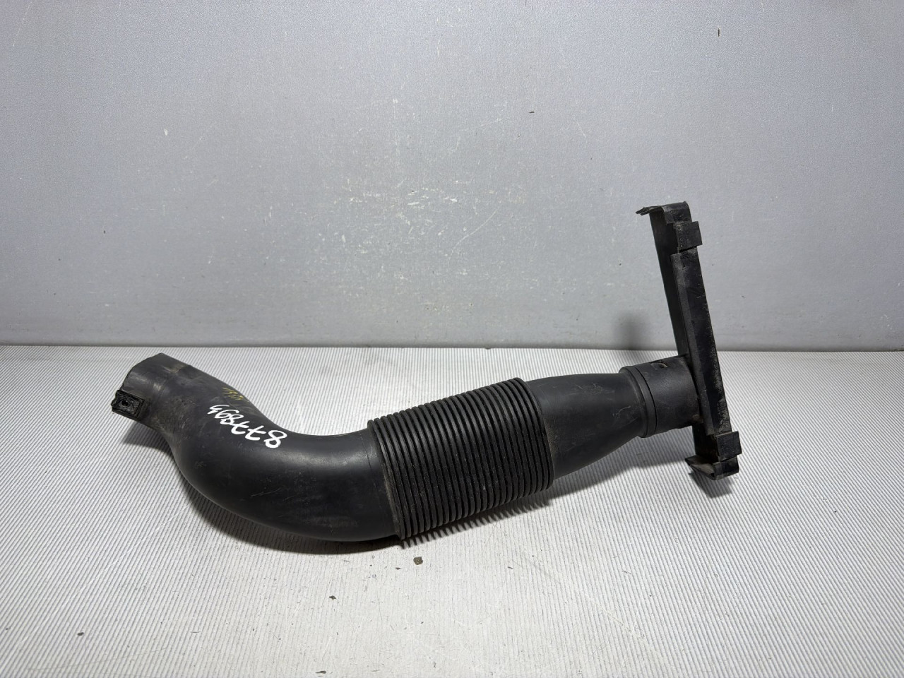 DIJELOVI CRIJEVO VW POLO > 09-14 1.2 6R0129618A