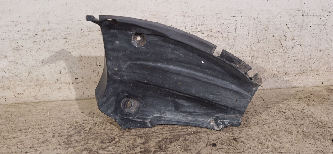 UNUTRASNJI BLATOBRAN MAZDA 3 > 13-16 BHN950351