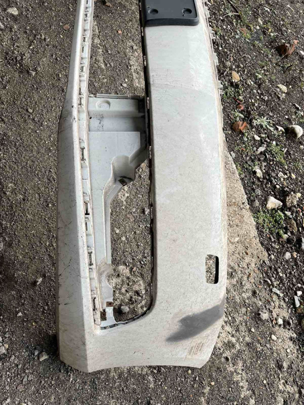 DIJELOVI BRANIK VW PASSAT B7 > 10-14 VW055009