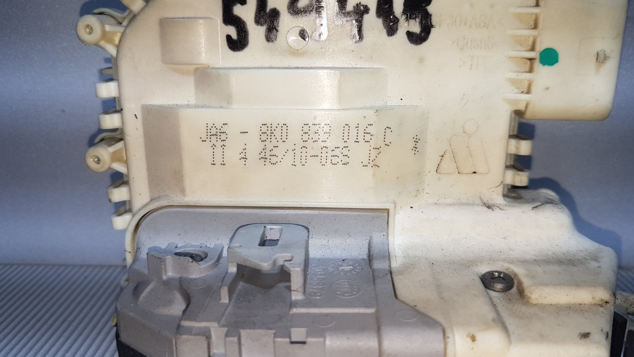 BRAVA VRATA AUDI A8 (4H) > 10-13 8K0839016C