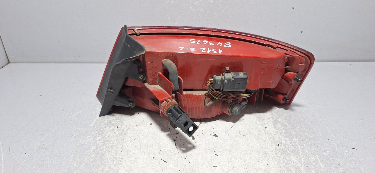 STOP SVJETLO AUDI A5 (8T3/8F7) COUPE > 07-11 8T0945095D