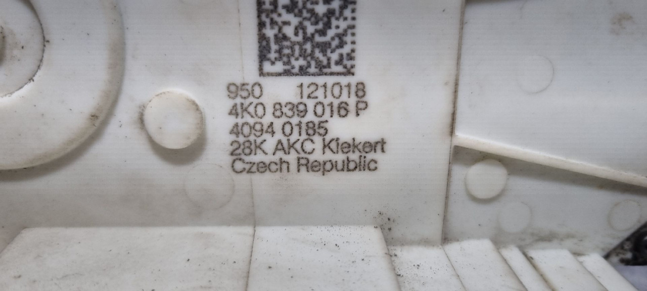 DIJELOVI BRAVA VRATA AUDI A6 4K > 18- 4K0839016P
