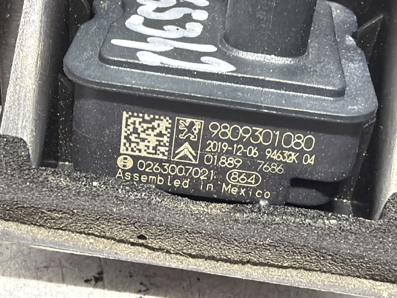 DIJELOVI RIKVERC KAMERA PEUGEOT 3008 > 16-20 1.5 9809301080
