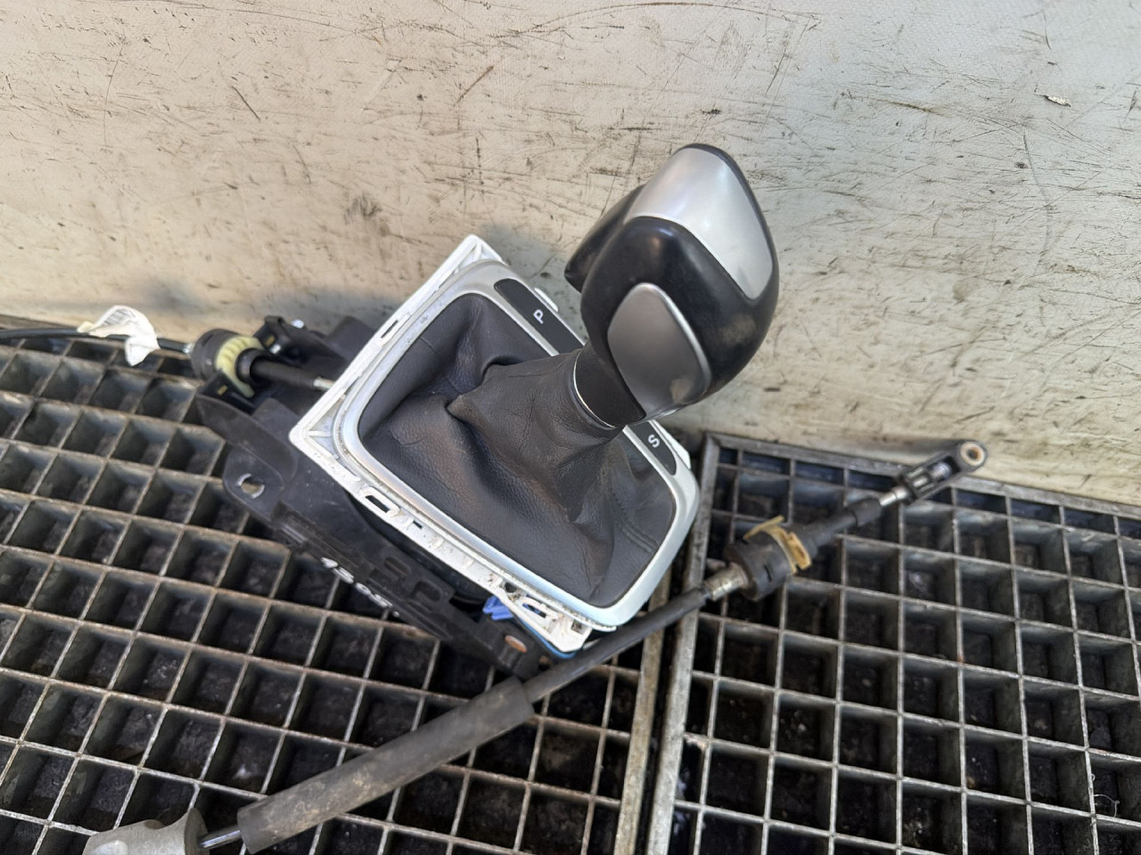 DIJELOVI SALTEBLA FORD MONDEO > 14-19 2.0 DS7PJD3JA