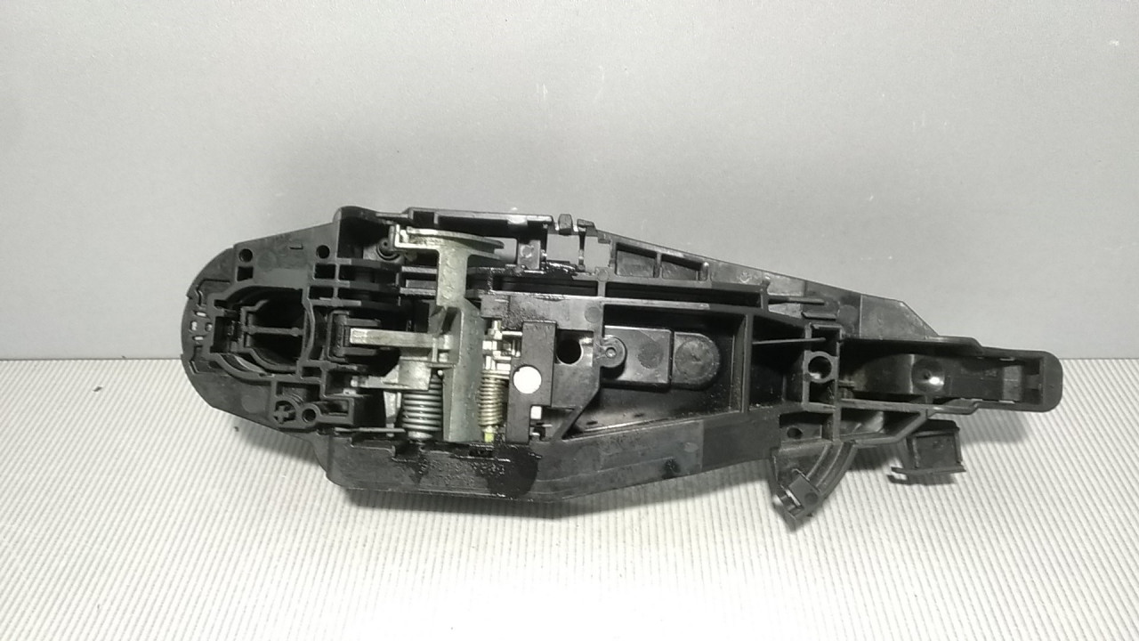 RUCKA VRATA PEUGEOT 308 > 13-17 9802977380