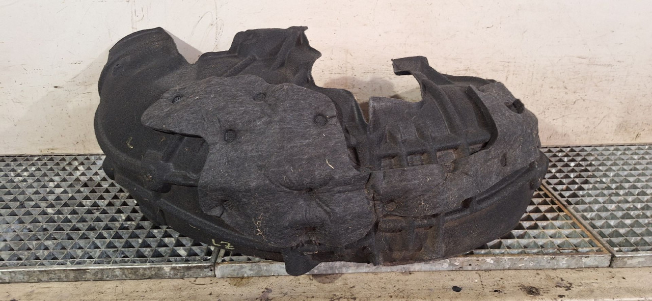 UNUTRASNJI BLATOBRAN AUDI Q5 (FY) > 17 - 20  80A810171A