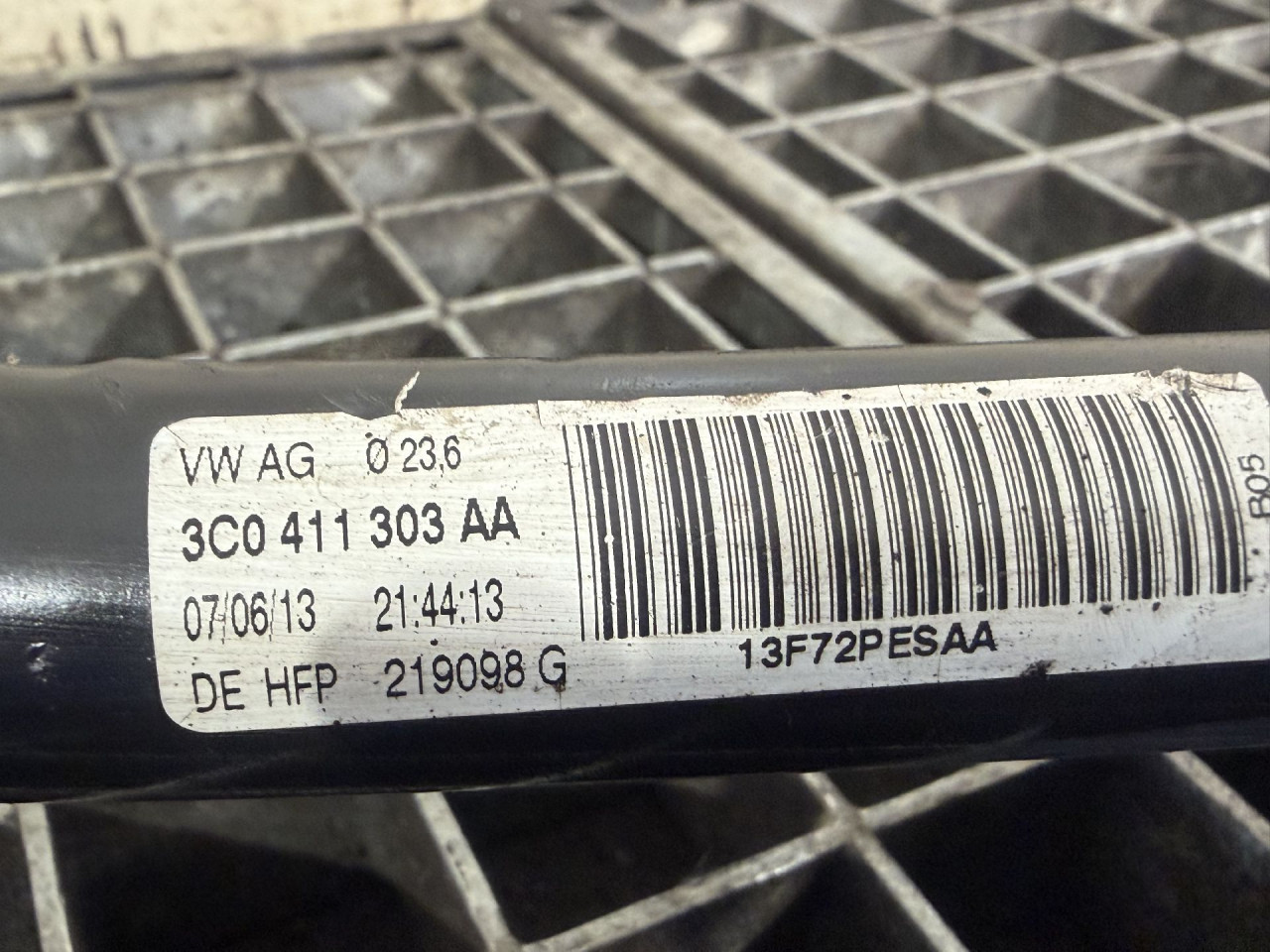DIJELOVI BALANS STANGA AUDI Q3 > 11-15 3C0411303AA