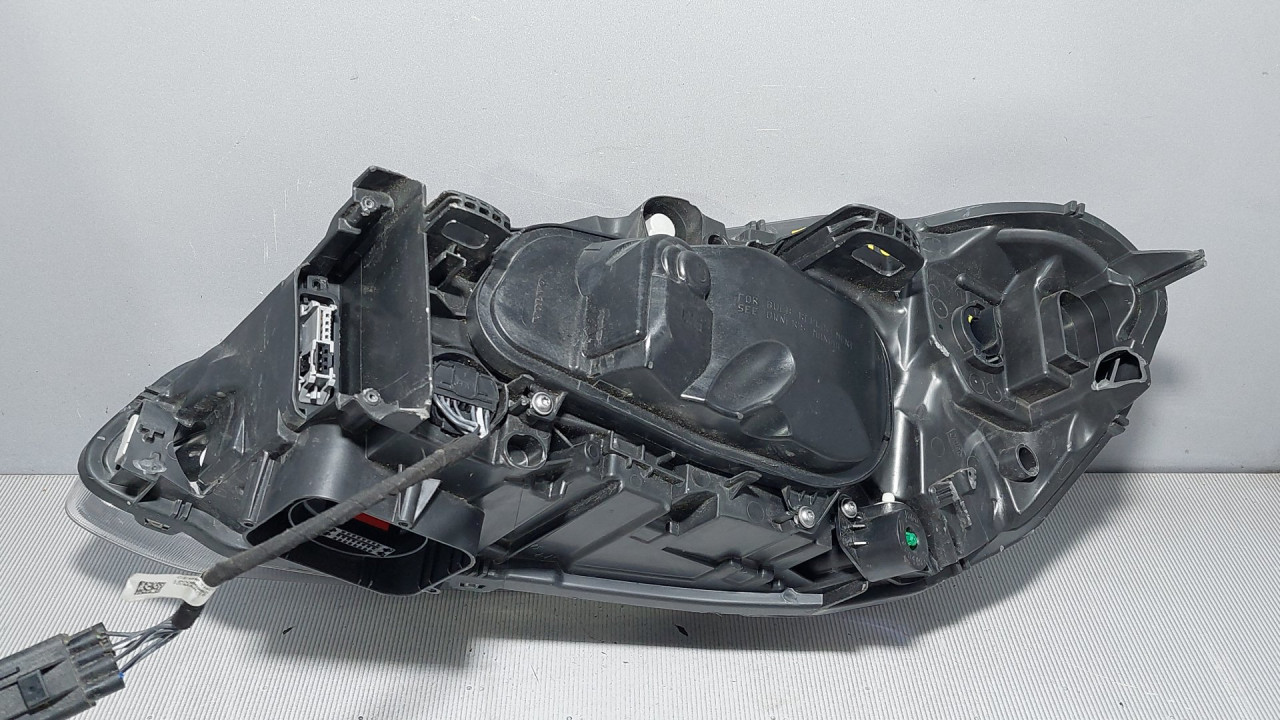 DIJELOVI FAR VOLVO XC60 > 13-17 31420250