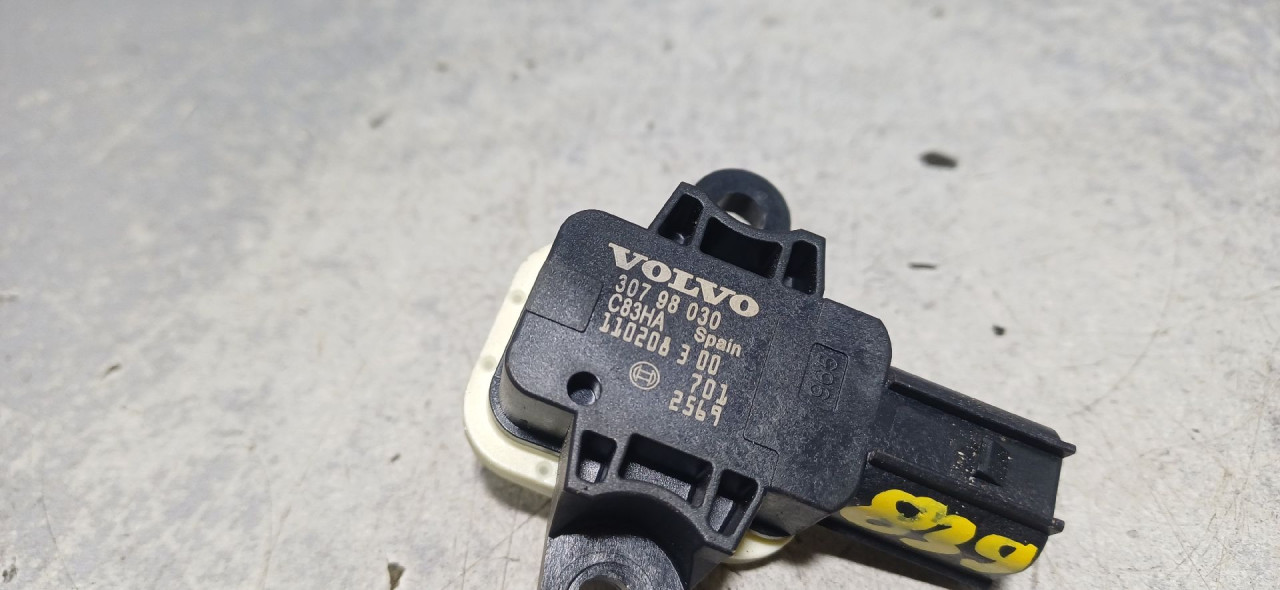 DIJELOVI SENZOR AIRBAGA VOLVO S60/V60 > 10-13 30798030