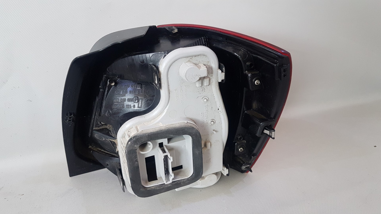 DIJELOVI STOP SVJETLO VW POLO > 09-14 6R0945095N