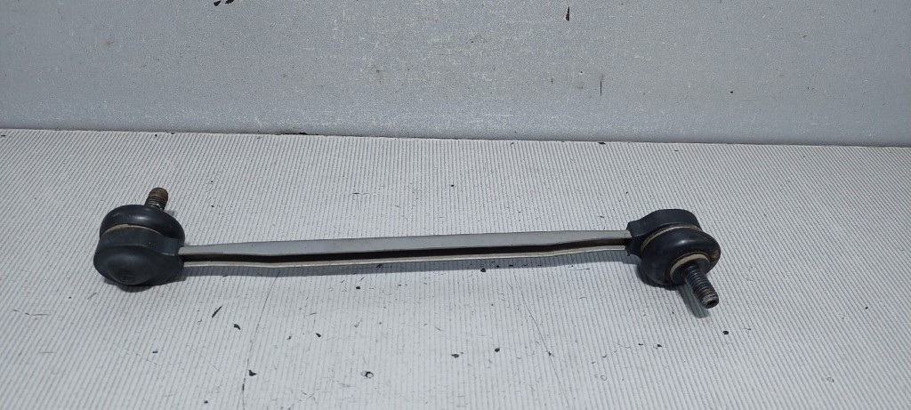 STABILIZATOR SKODA ROOMSTER > 10- 6R0411315