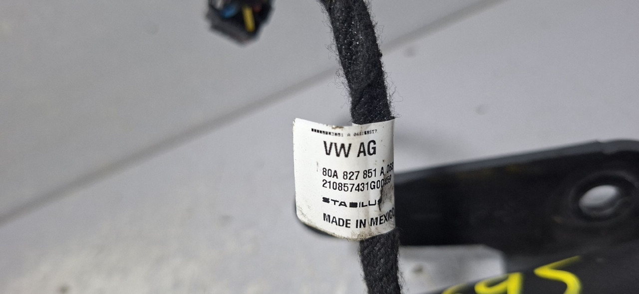 DIJELOVI AMORTIZER GEPEKA AUDI Q5 (FY) > 17 - 20  3.0 80A827851A