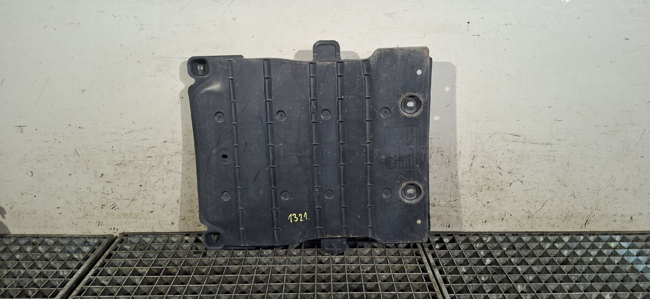 DIJELOVI PODNA ZASTITA SKODA SUPERB > 15-19 5Q0825230H