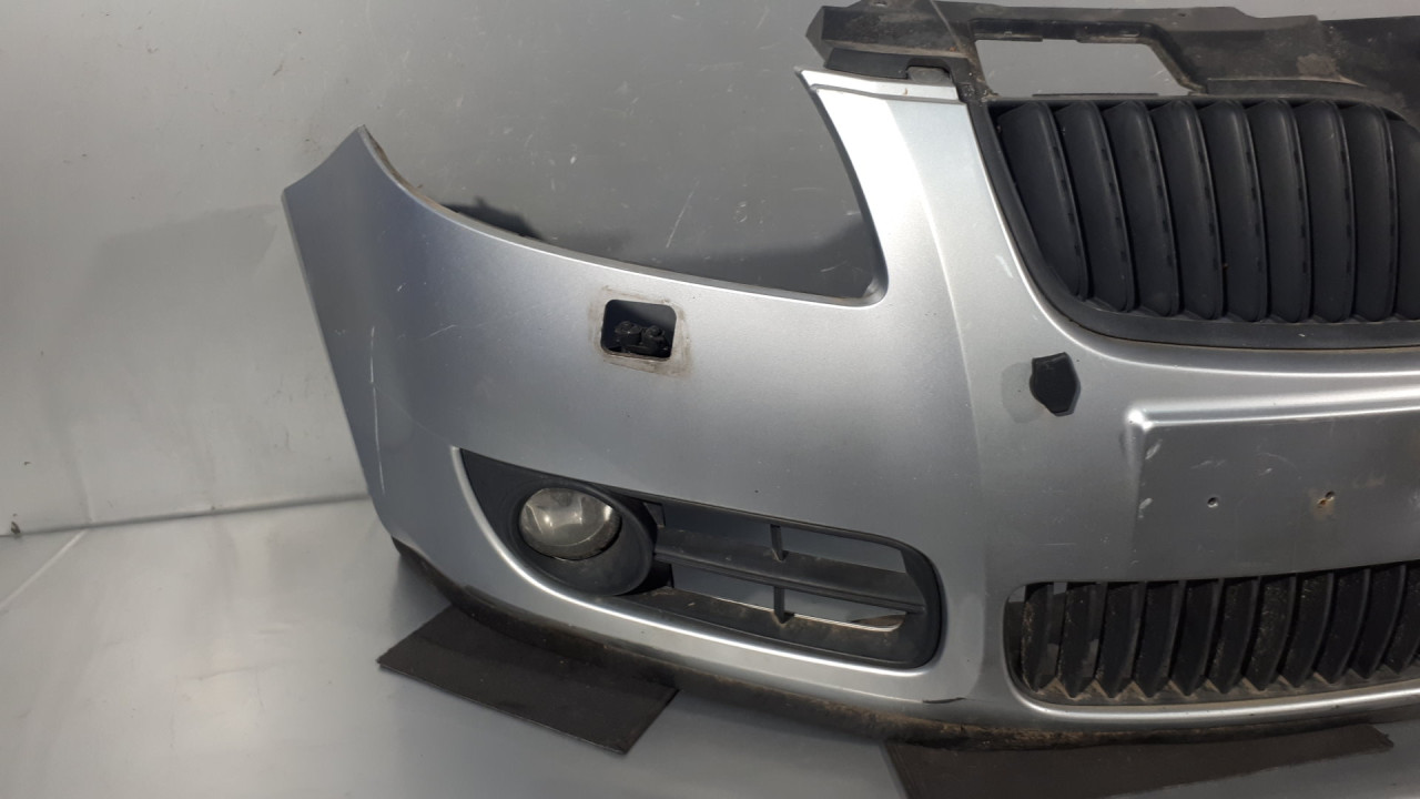 DIJELOVI BRANIK SKODA FABIA > 07-10 5J0807221