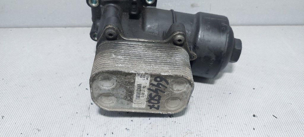 DIJELOVI HLADNJAK ULJA VW CADDY > 10-15 03L117021C