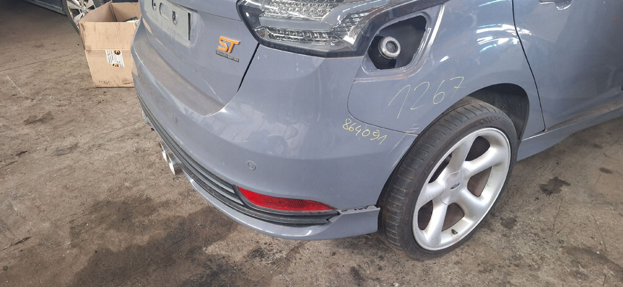 DIJELOVI BRANIK FORD FOCUS > 15-18 2.0 1877243