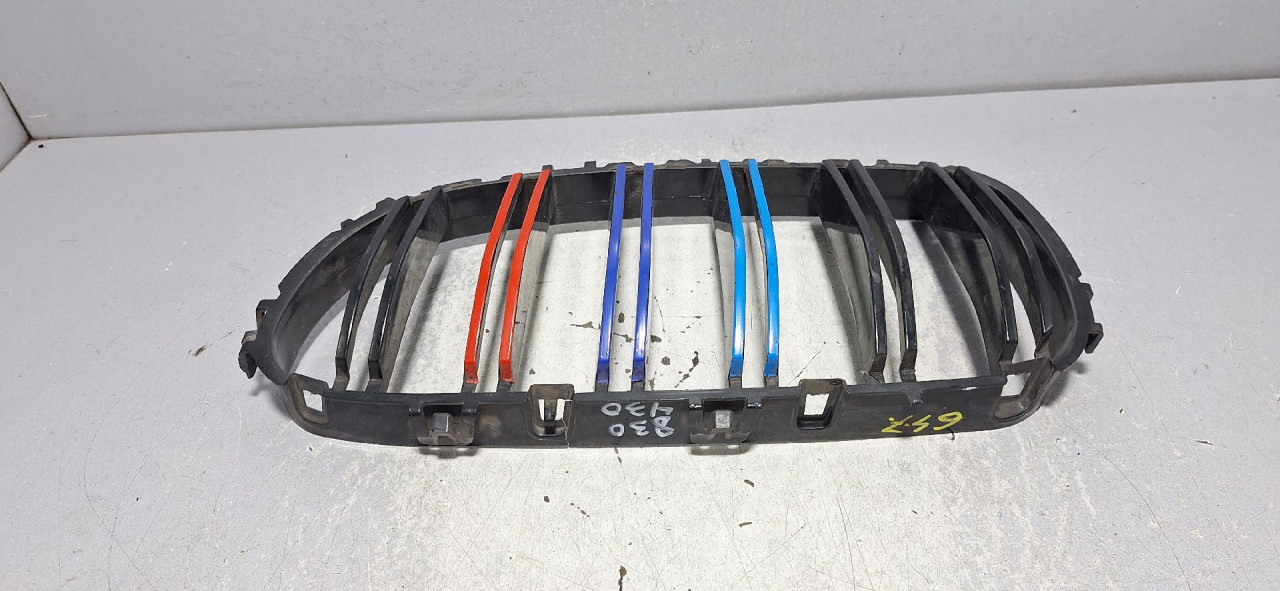 RESETKA BRANIKA BMW SERIJA 5 (F10/F11) M-TECH > 13-16