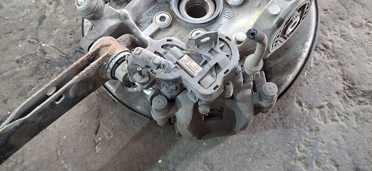 DIJELOVI KOCIONA KLJESTA VOLVO XC60 > 17- 32217364
