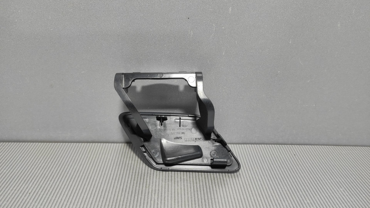 PLASTIKA BRANIKA AUDI A4 (B9) > 15-18 8W0955275