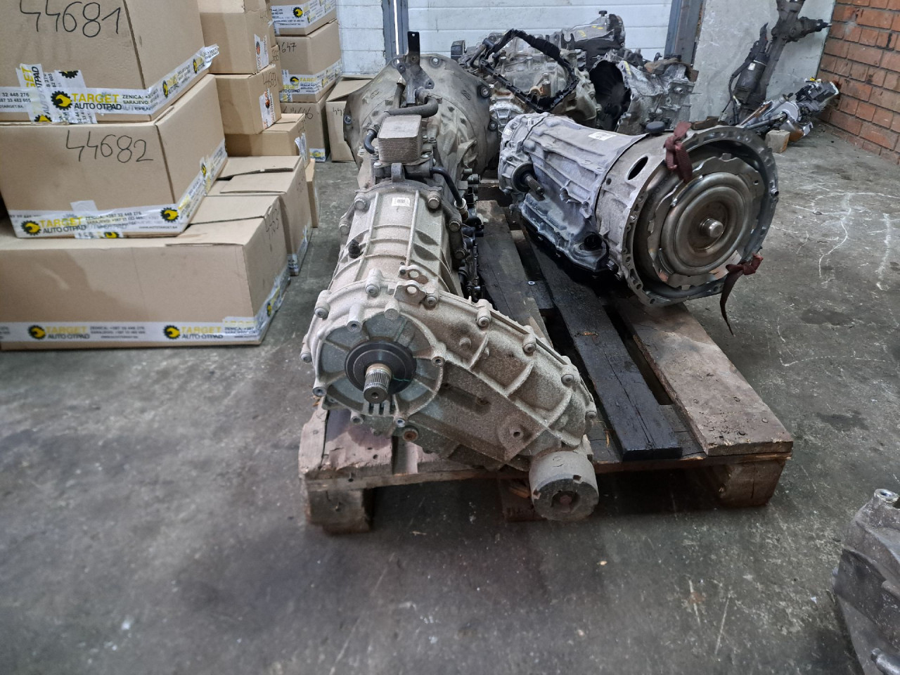 DIJELOVI REDUKTOR AUDI Q7 (4L) > 09-15