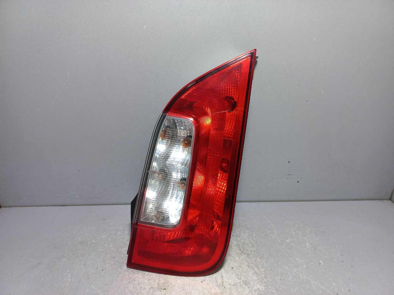 STOP SVJETLO SKODA CITIGO > 12- 1ST945112B