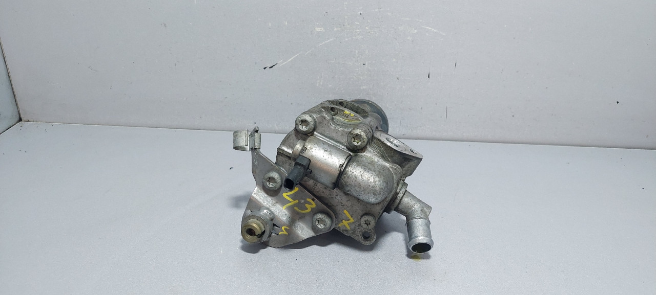 SERVO PUMPA BMW SERIJA 5 (F10/F11) > 13-16 686715901
