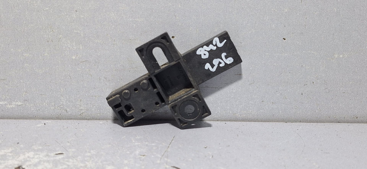 DIJELOVI ANTENA AUDI Q5 (FY) > 17 - 20  80A907247