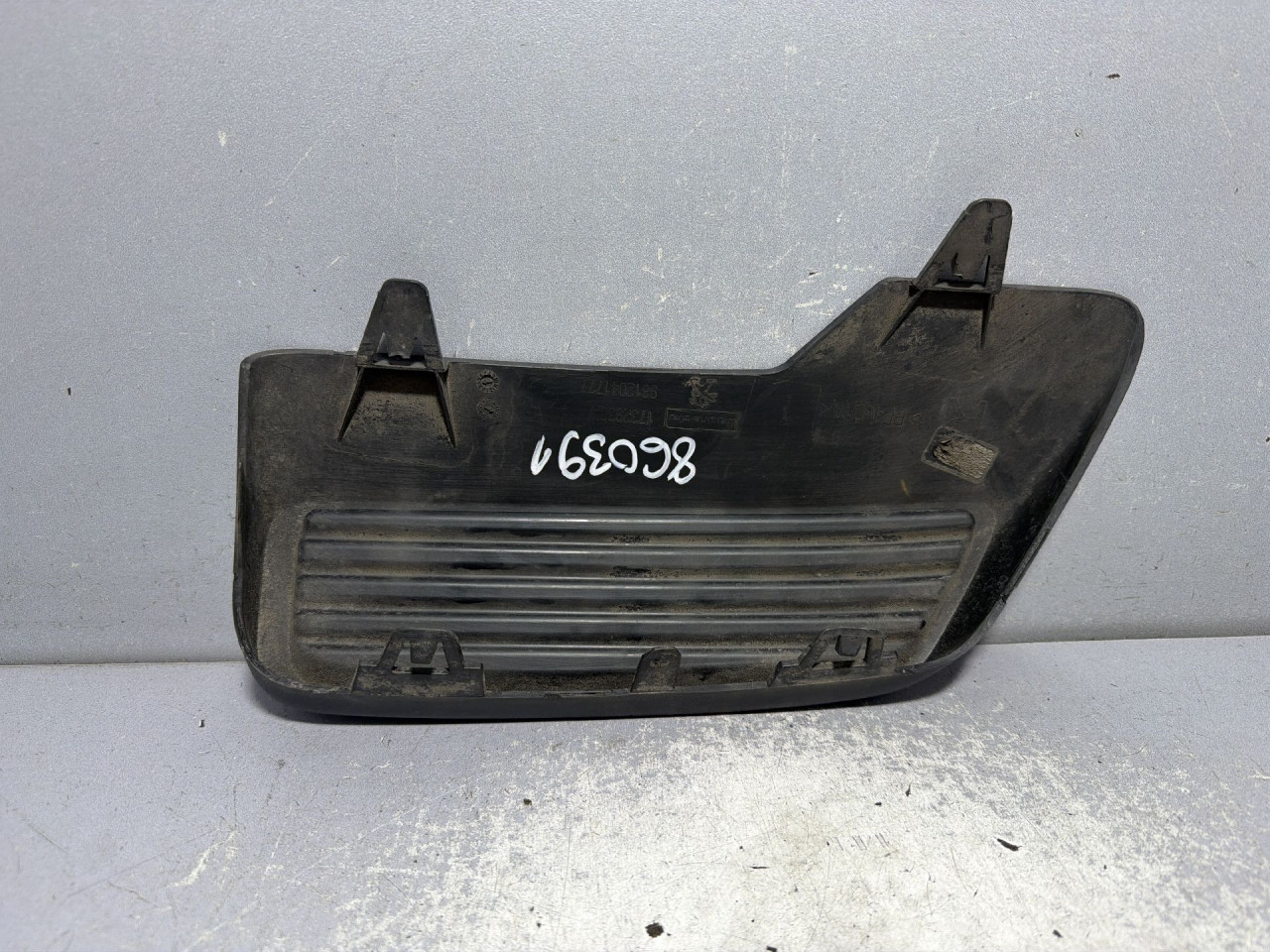 DIJELOVI PLASTIKA BRANIKA PEUGEOT 3008 > 16-20 1.5 9812041777