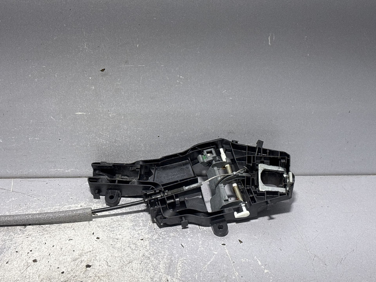 DIJELOVI RUCKA VRATA VW TIGUAN > 11-15 518837812E