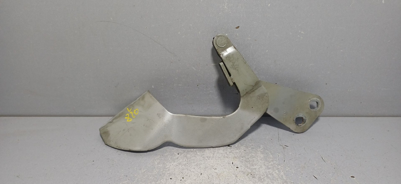 DIJELOVI SKARE OD HAUBE FORD KUGA > 08-12 8V4116801AB