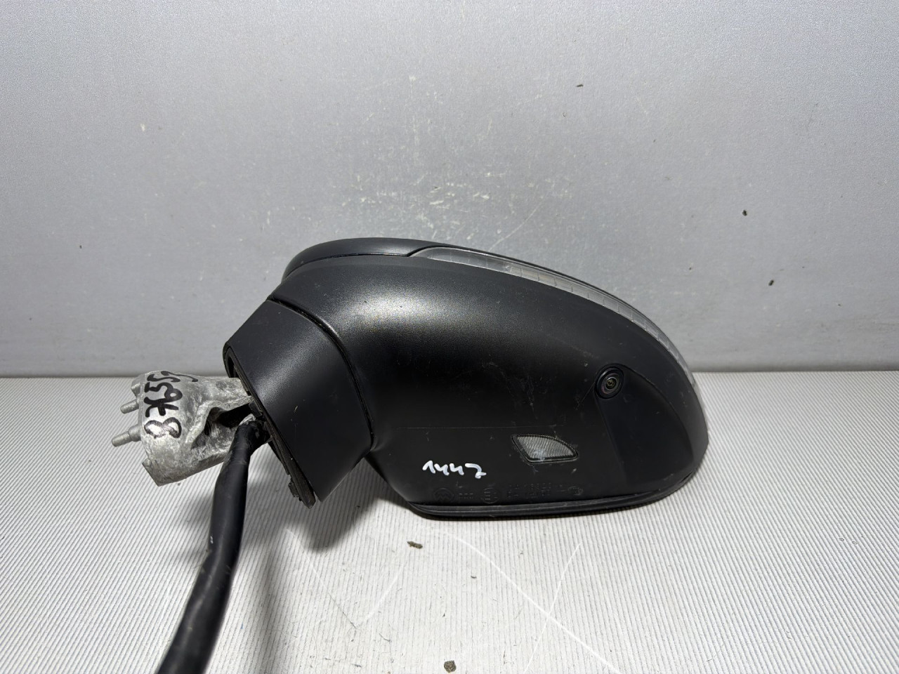 DIJELOVI RETROVIZOR VW PASSAT B8 > 14-19 2.0 3G1857507FH9B9
