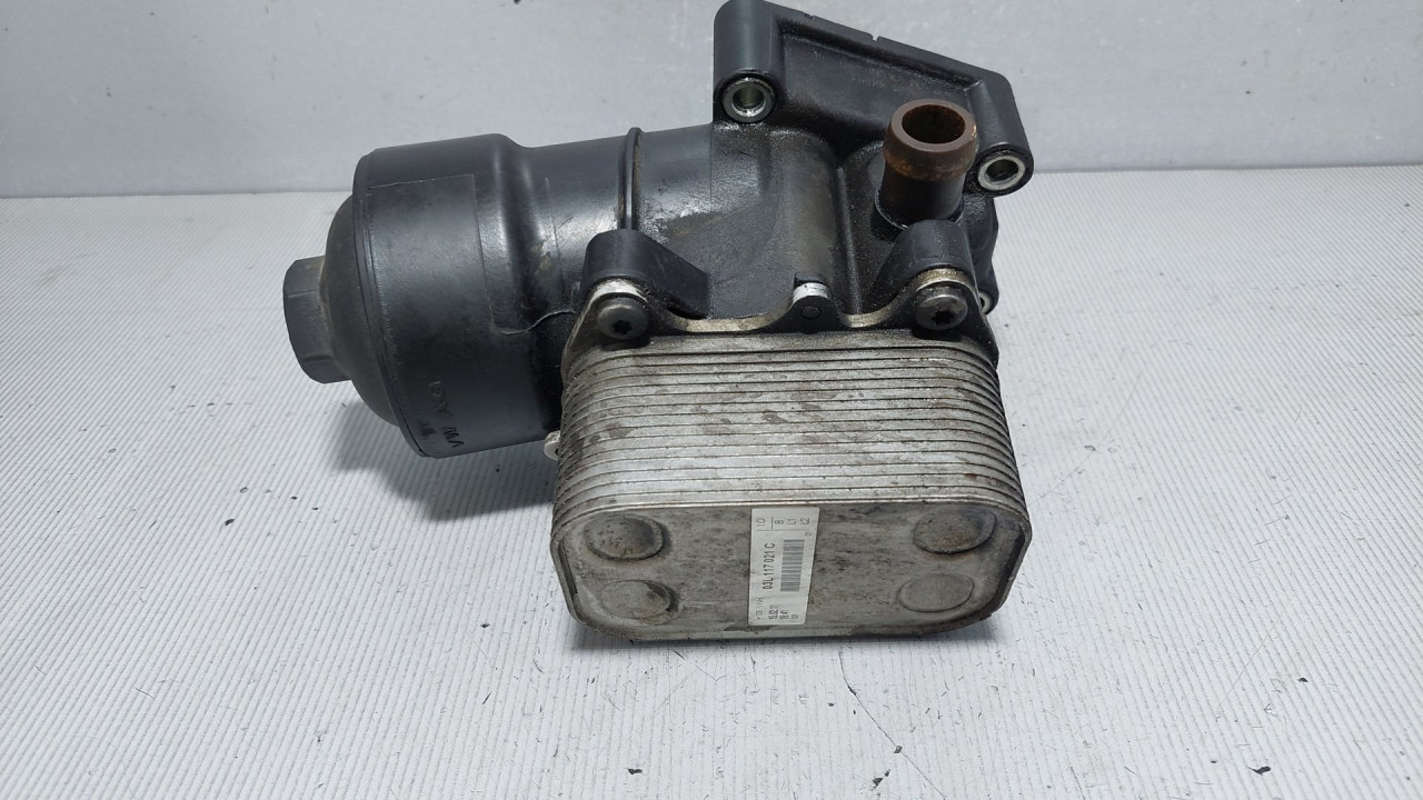 DIJELOVI HLADNJAK ULJA VW CADDY > 10-15 03L117021C