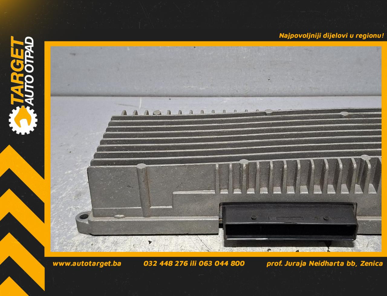 DIJELOVI POJACALO AUDI A4 (B8) > 12-15 3.0 8R0035223G