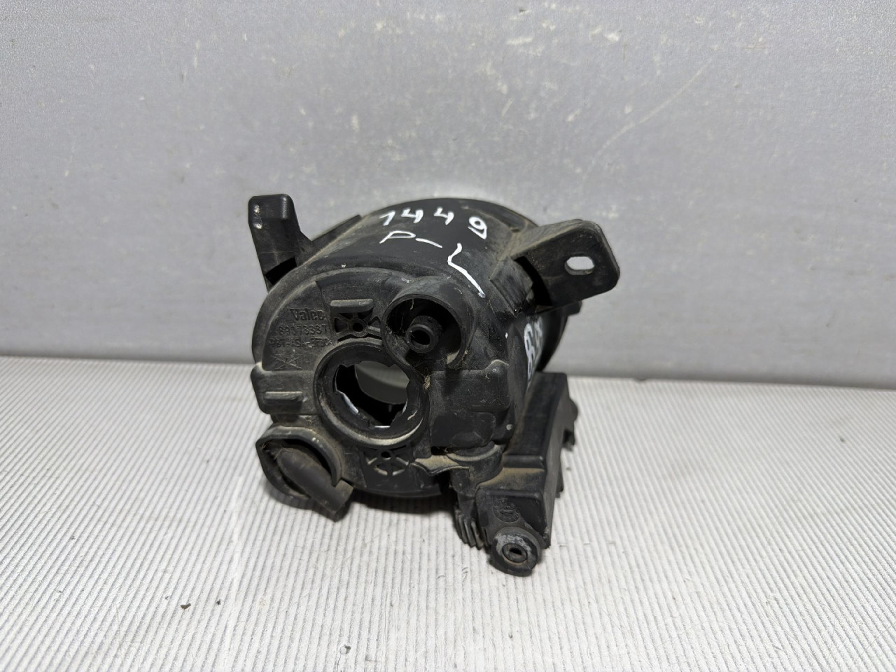 DIJELOVI MAGLENKA AUDI Q3 > 11-15 2.0 8T0941699