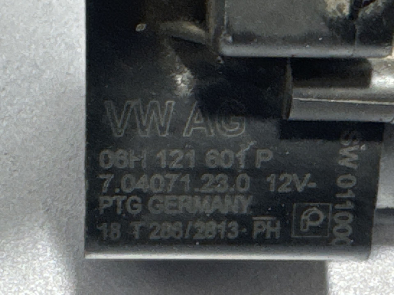 POMOCNA PUMPA VODE AUDI A6 4K > 18- 06H121601P