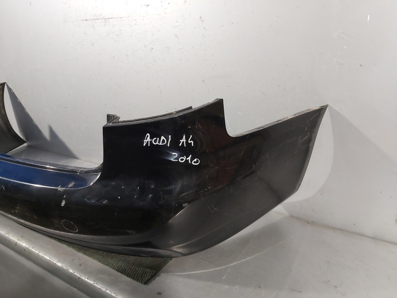 DIJELOVI BRANIK AUDI A4 (B8) > 07-11 8K9807511H