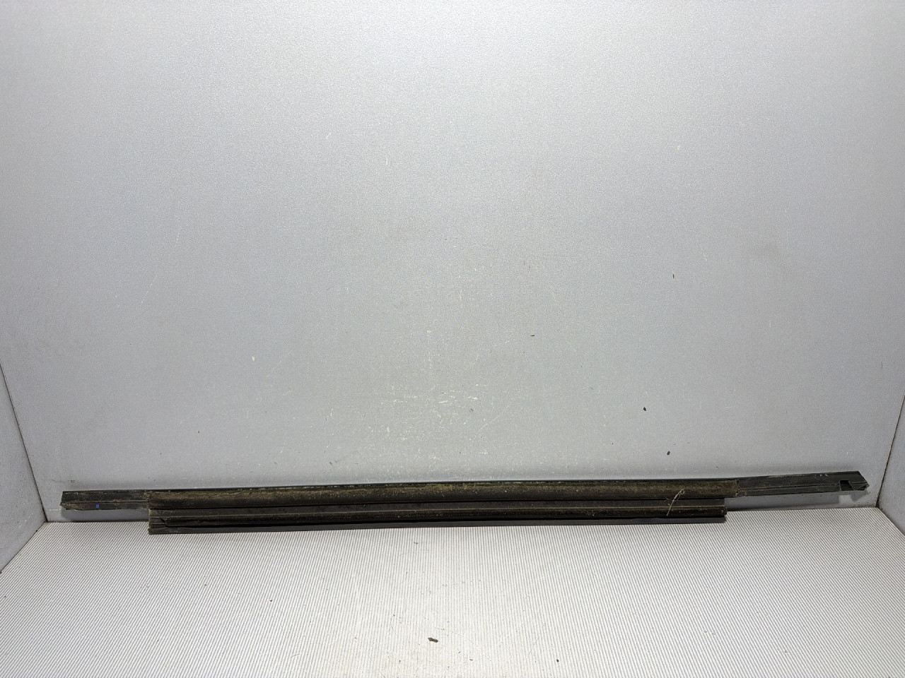 DIJELOVI LAJSNA AUDI Q3 > 11-15 2.0 8W0853763