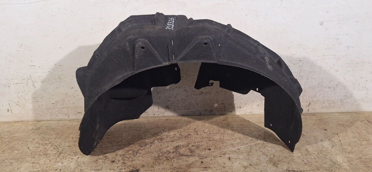 DIJELOVI UNUTRASNJI BLATOBRAN AUDI Q3 > 11-15 8U0810172A