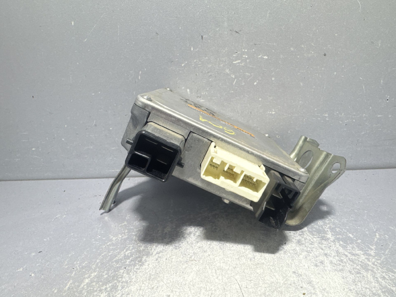 ELEKTRONIKA LETVE VOLANA TOYOTA RAV 4 > 06-09 896504203